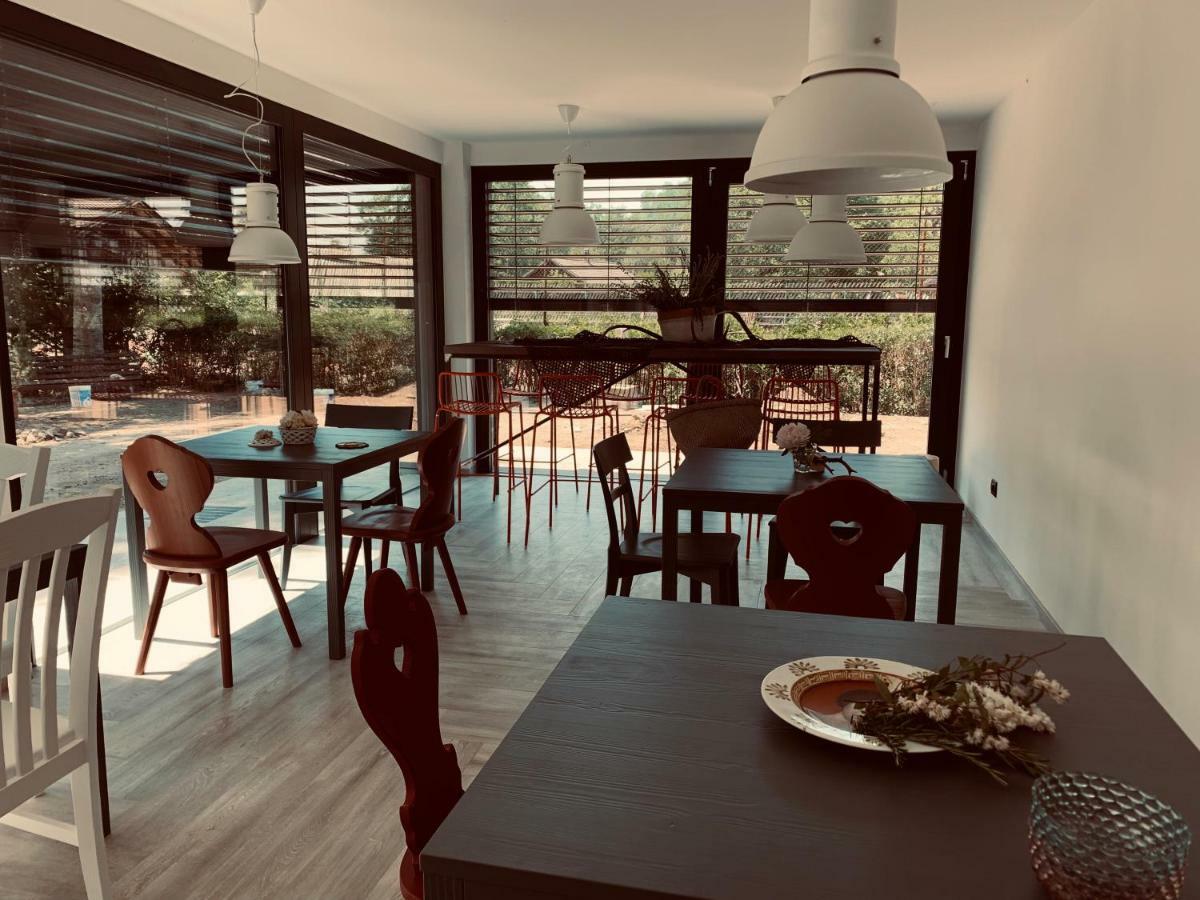Appartamenti E B&B Casa Ester Baselga di Pine Luaran gambar